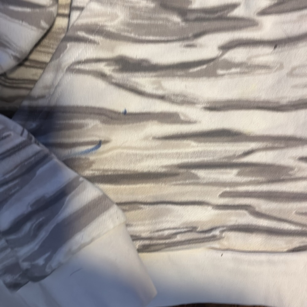 Sweatshirt bundle - Picture 2 of 2